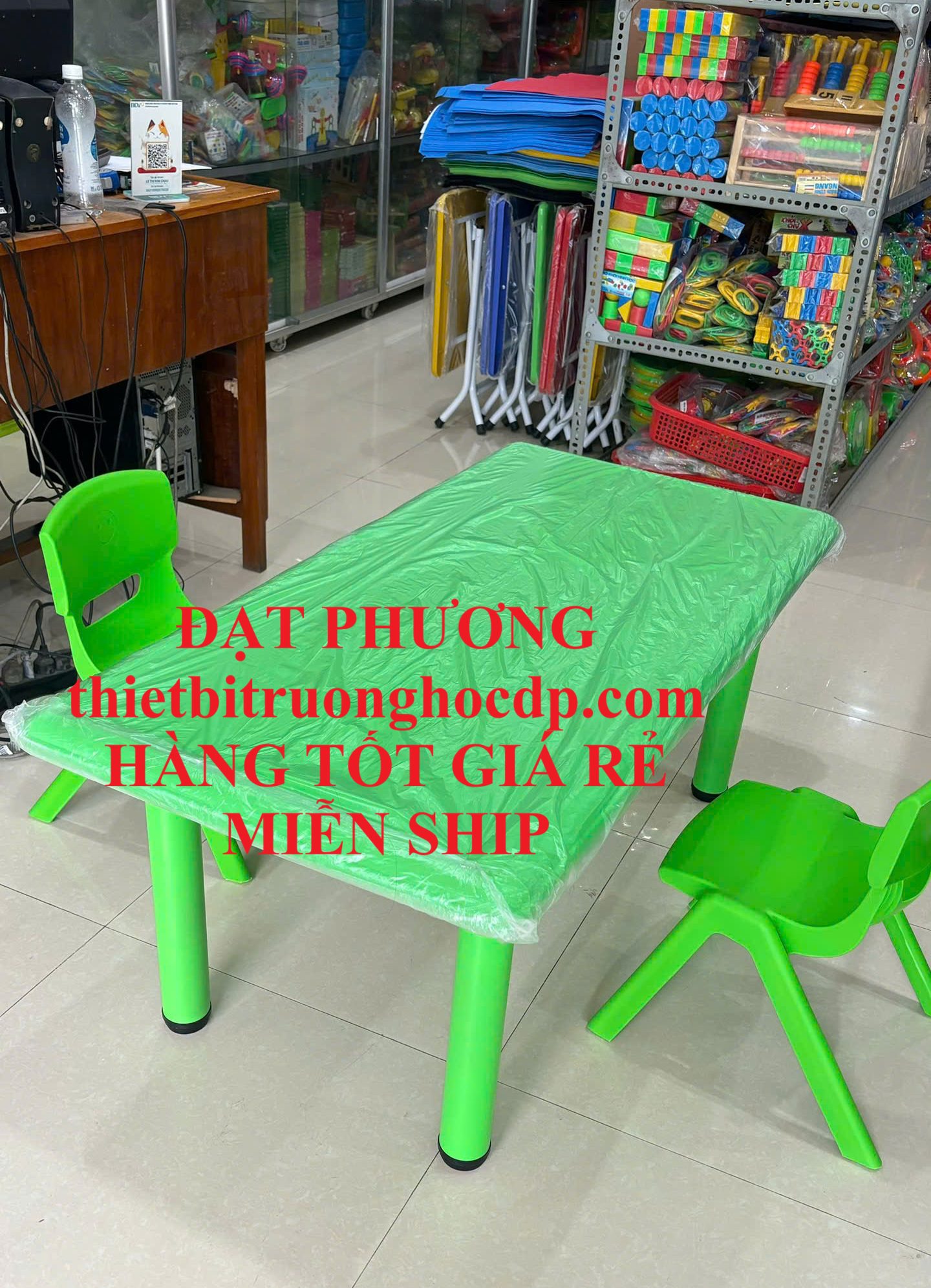 ban-ghe-mam-non Bàn nhựa đúc chữ nhật cho bé hàng Việt Nam cao cấp Đạt Phương